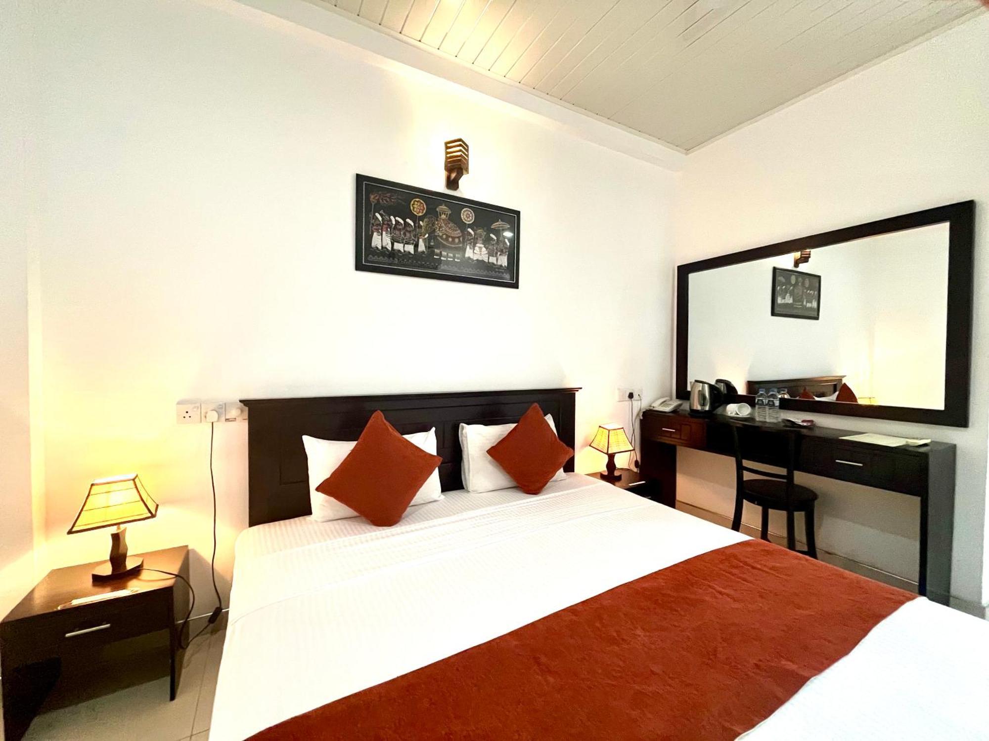 My City Hotel 캔디 외부 사진