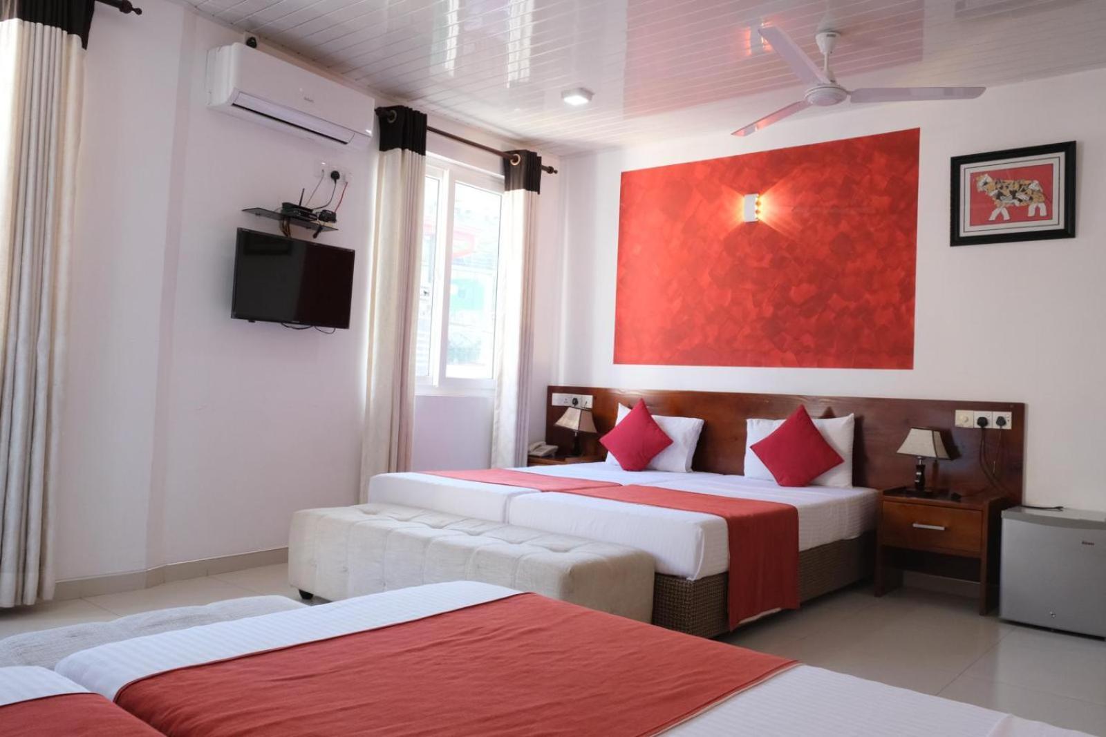 My City Hotel 캔디 외부 사진